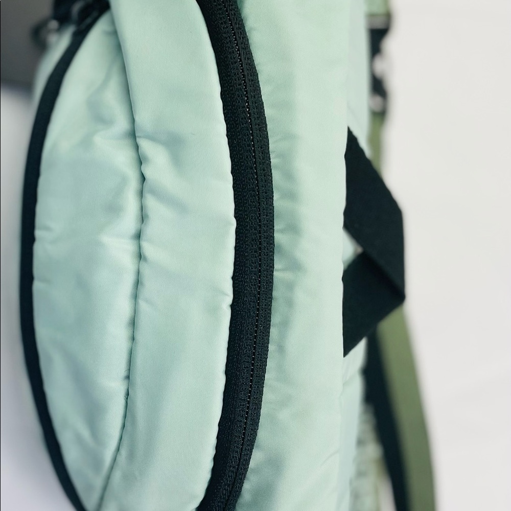 Adidas Core Waist Pack Sport Pouch bag Green/Black - Picture 3 of 10